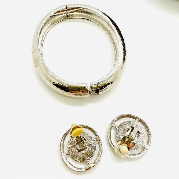 Vintage Bracelet & Abalone Earrings - Picture 9 of 14